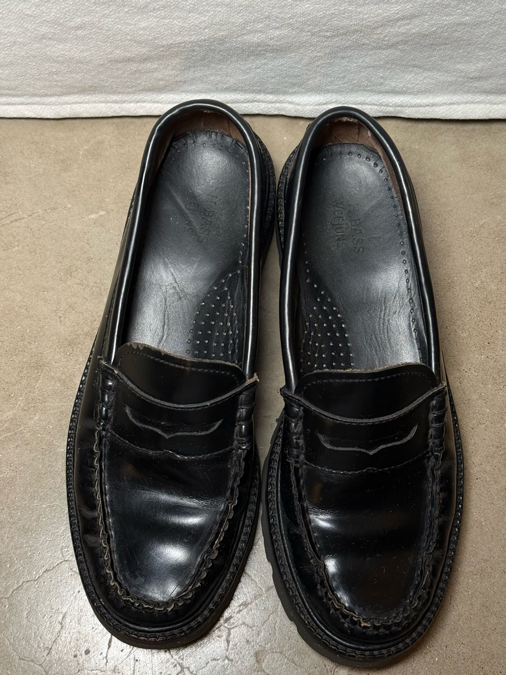 GH Bass Whitney Weejuns Super Lug Penny Loafers - Picture 7 of 9